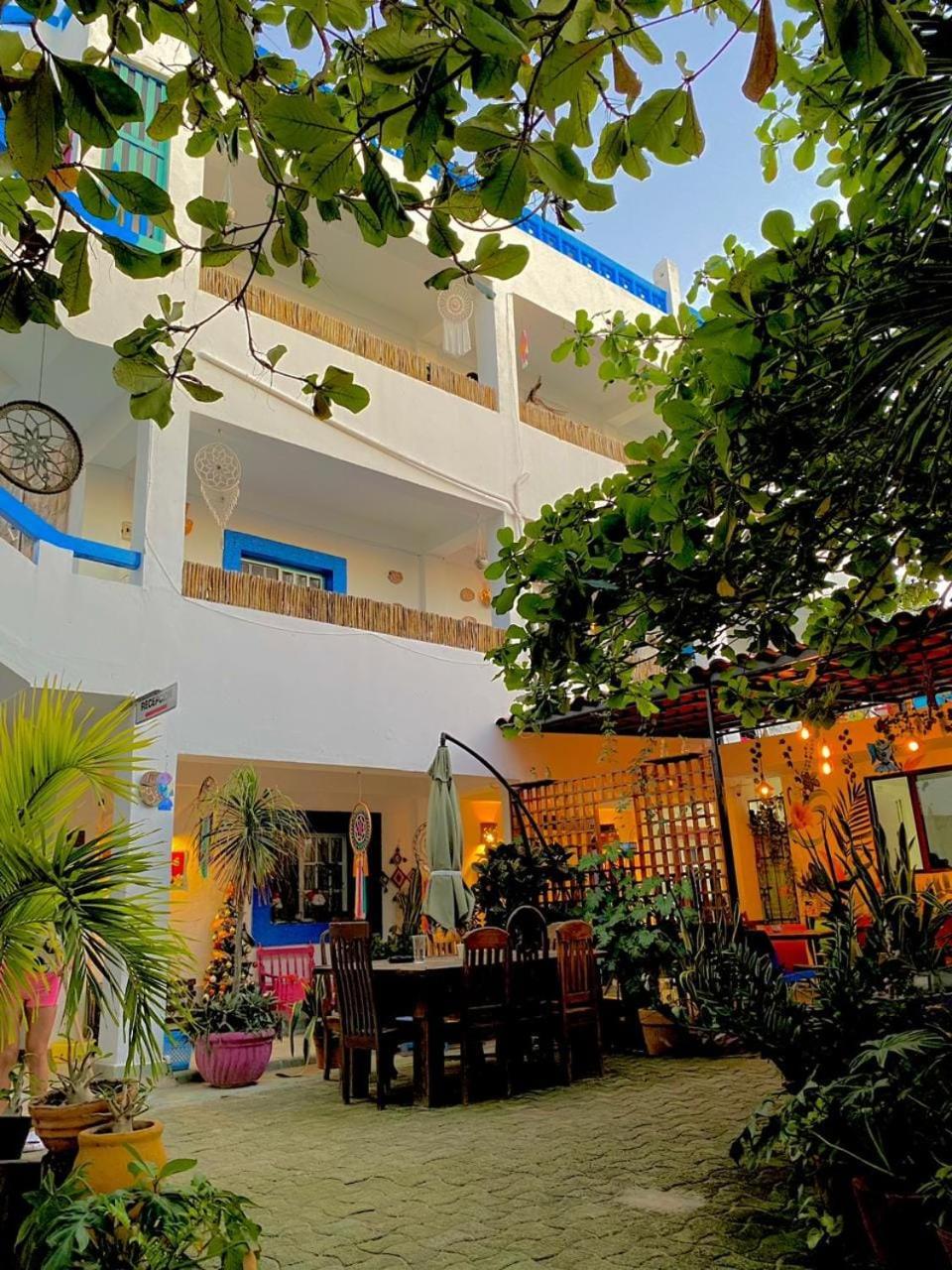 Hotel Gutierrez Селестун Экстерьер фото
